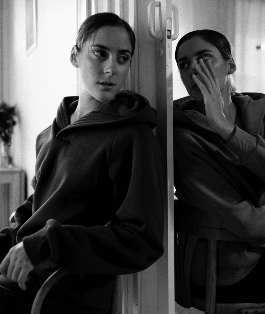 How to Recognize Psychosis in Adults: Key Signs and Ways to Help