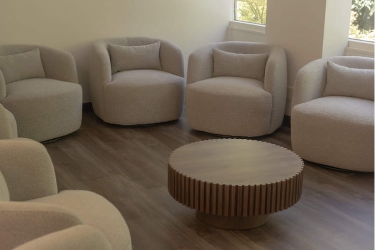 Mission Connection's welcoming group therapy room with comfortable seating arranged in a supportive circle formation.