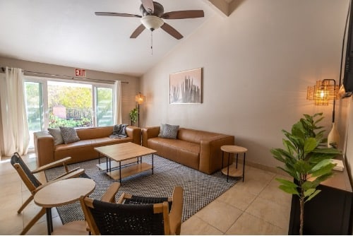 Calm, welcoming therapy room at Mission Connection, where clients receive outpatient care for trauma and emotional abuse.