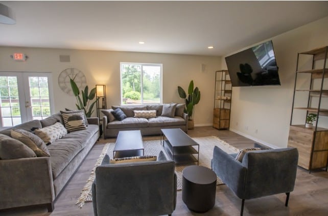 Comfortable group therapy lounge at Mission Connection's outpatient mental health facility designed for community healing.