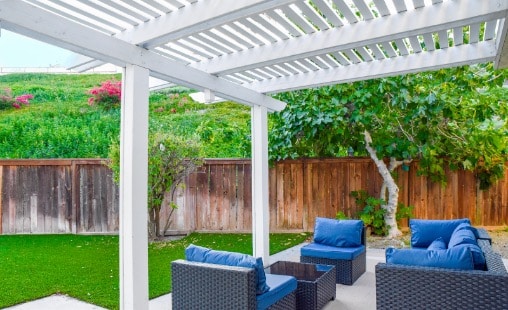 Mission Connection outpatient treatment center with a welcoming, professional environment designed for adults receiving mental health care.