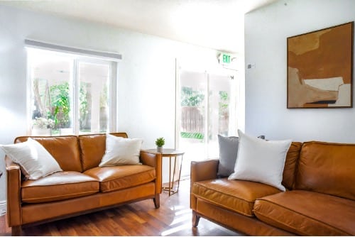 Mission Connection outpatient mental health treatment center, providing comfortable therapy spaces where adults receive specialized care for dissociation through evidence-based approaches.